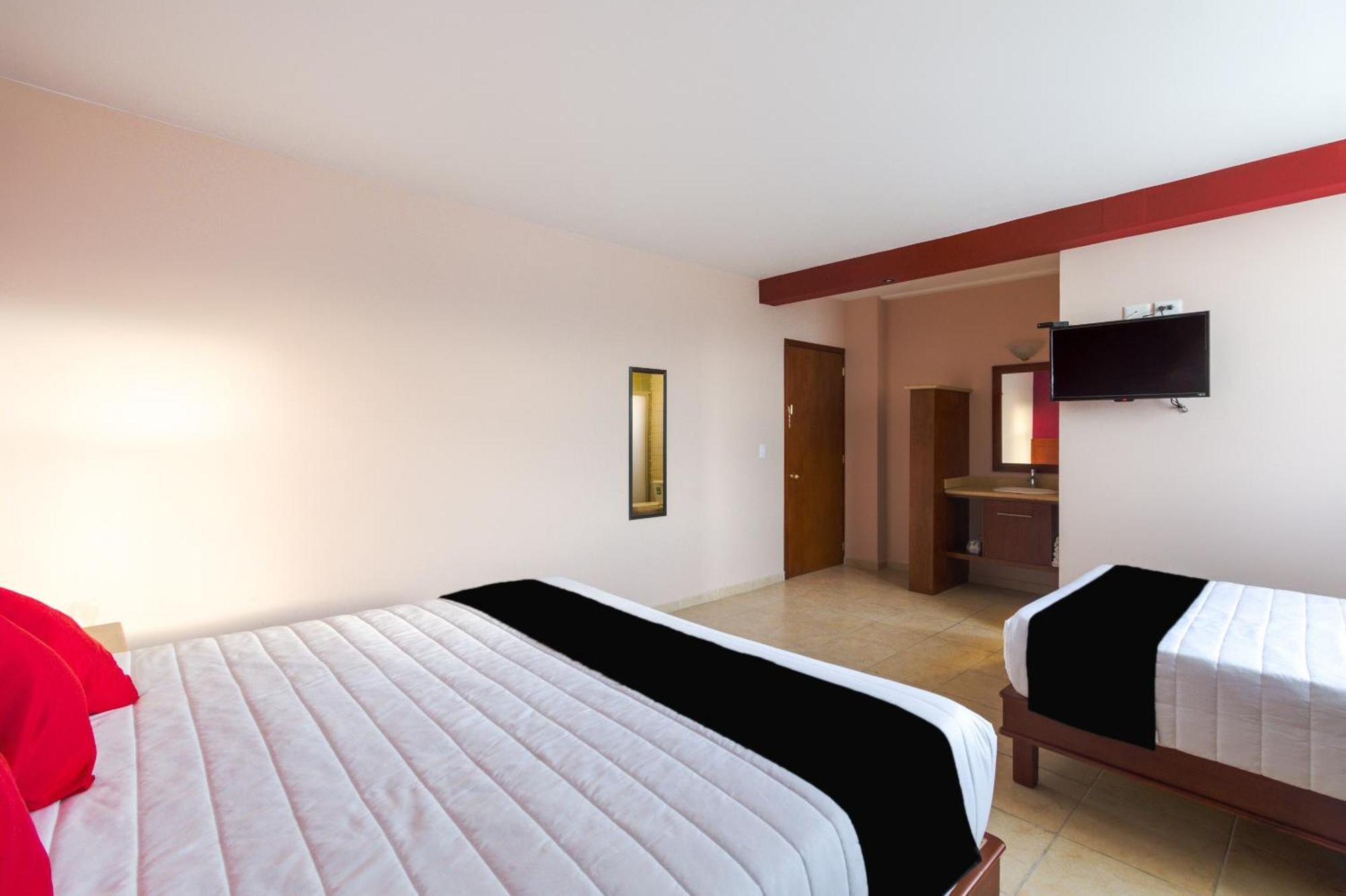 Hotel San Pablo 乔卢拉 外观 照片