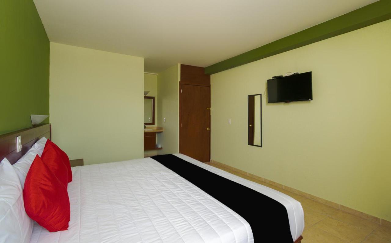 Hotel San Pablo 乔卢拉 外观 照片