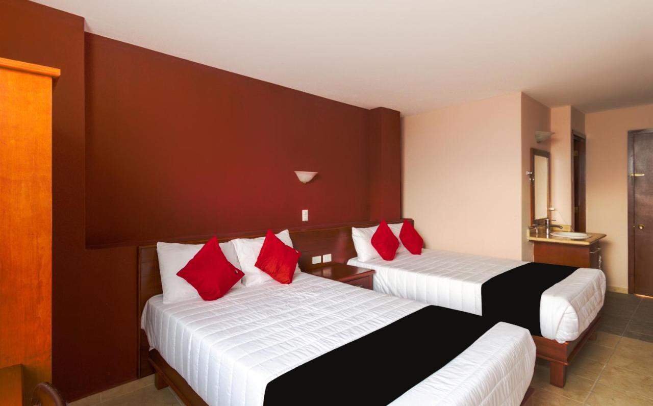 Hotel San Pablo 乔卢拉 外观 照片