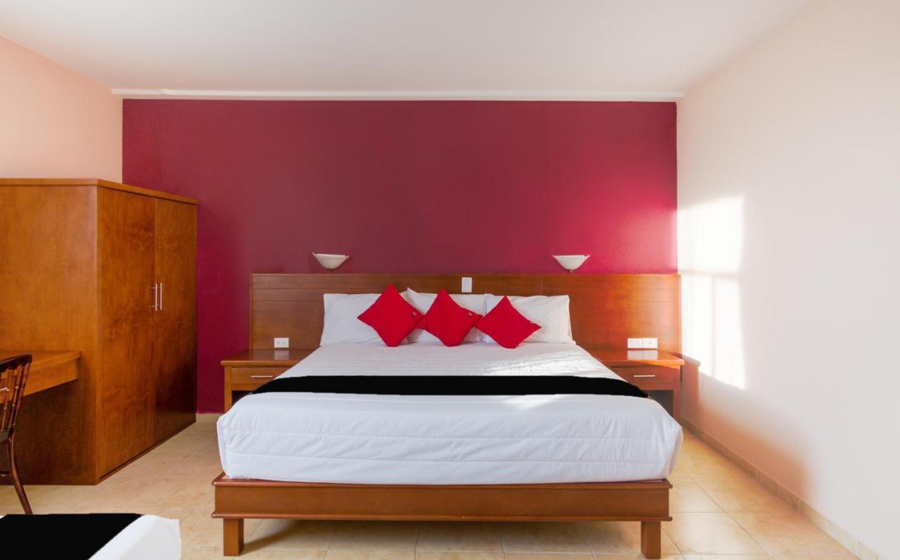 Hotel San Pablo 乔卢拉 外观 照片